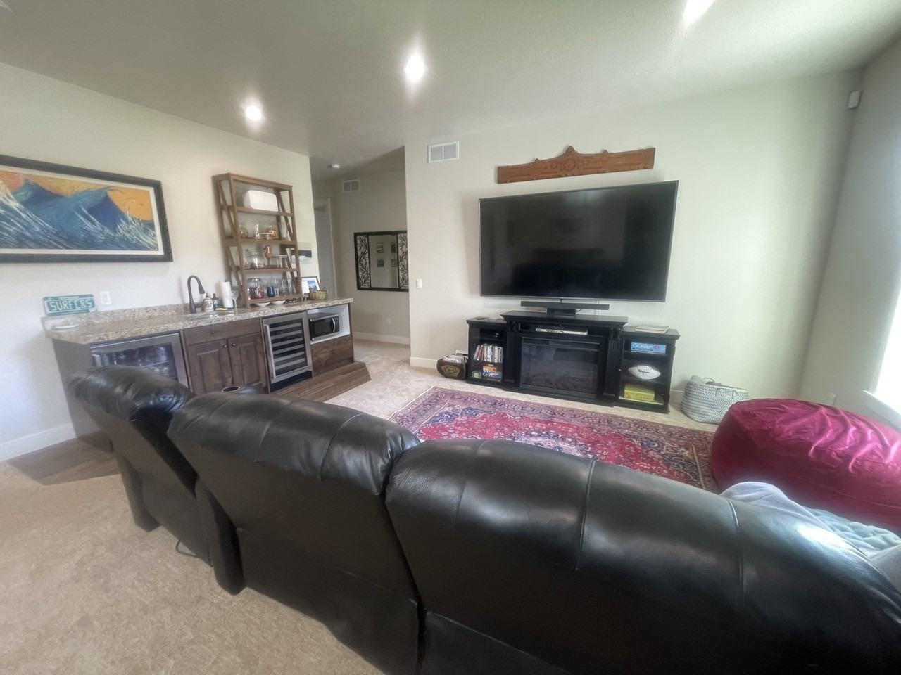 1053 Meadowlark Ln - Photo 3 of 28