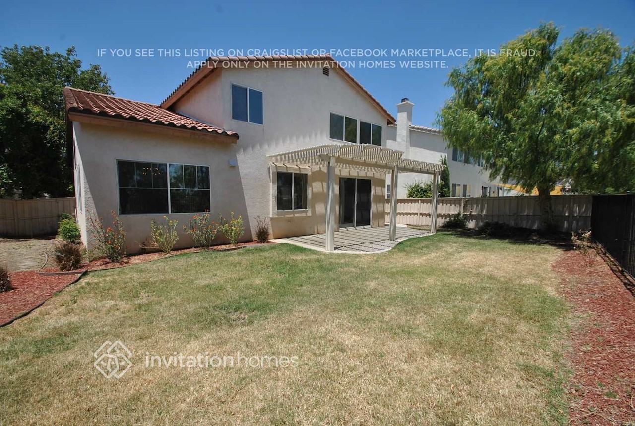 23389 Mountain Song Loop - Photo 3 of 5