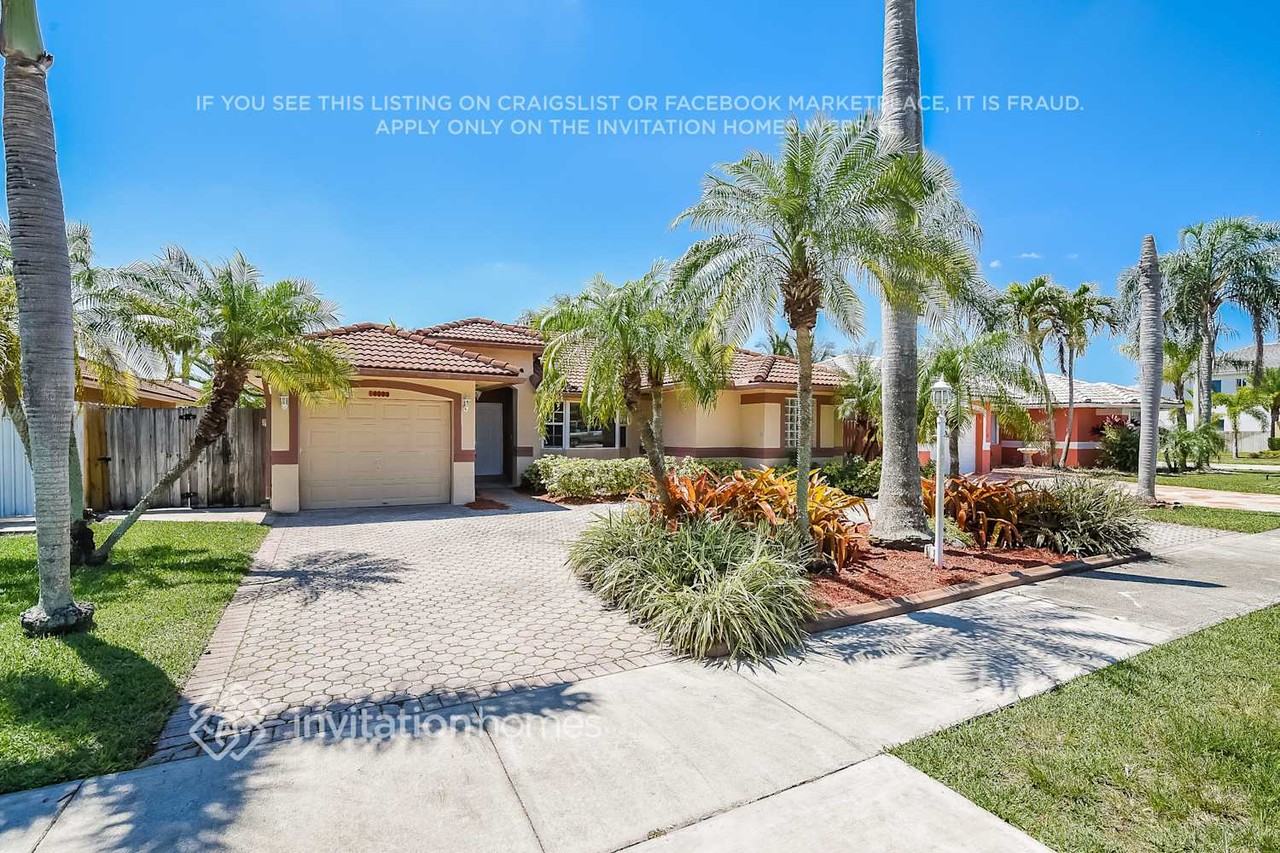 14872 Sw 176th St - Photo 2 of 21