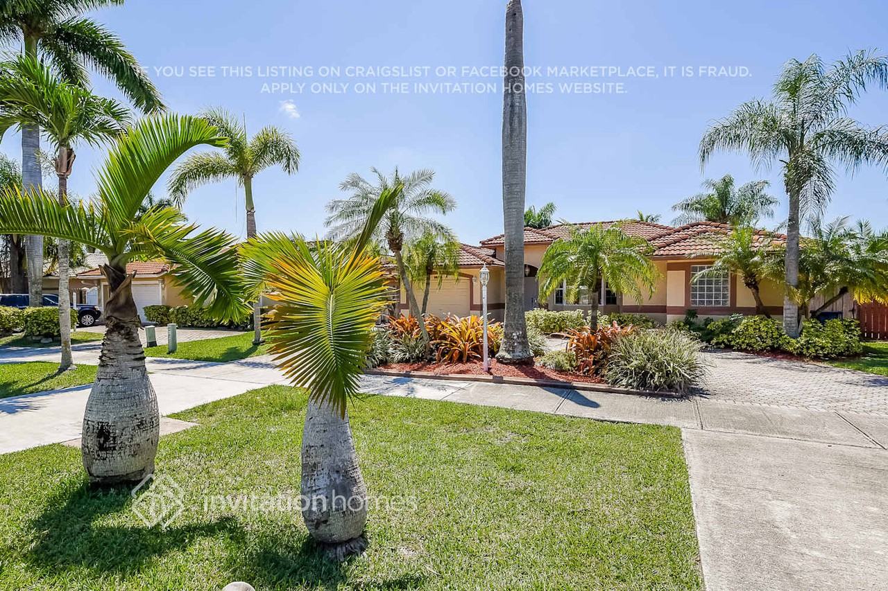 14872 Sw 176th St - Photo 4 of 21