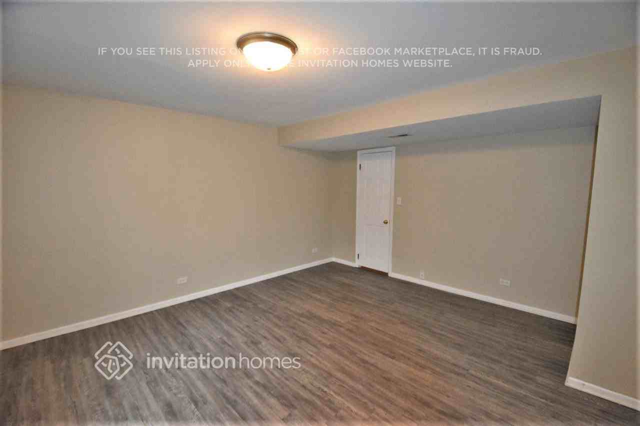 337 E Fullerton Ave - Photo 7 of 16