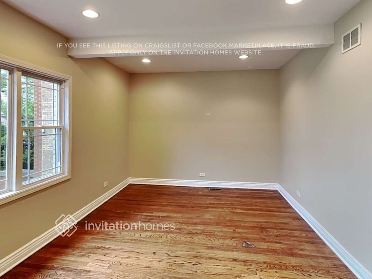 1939 N Sayre Ave - Photo 6 of 29