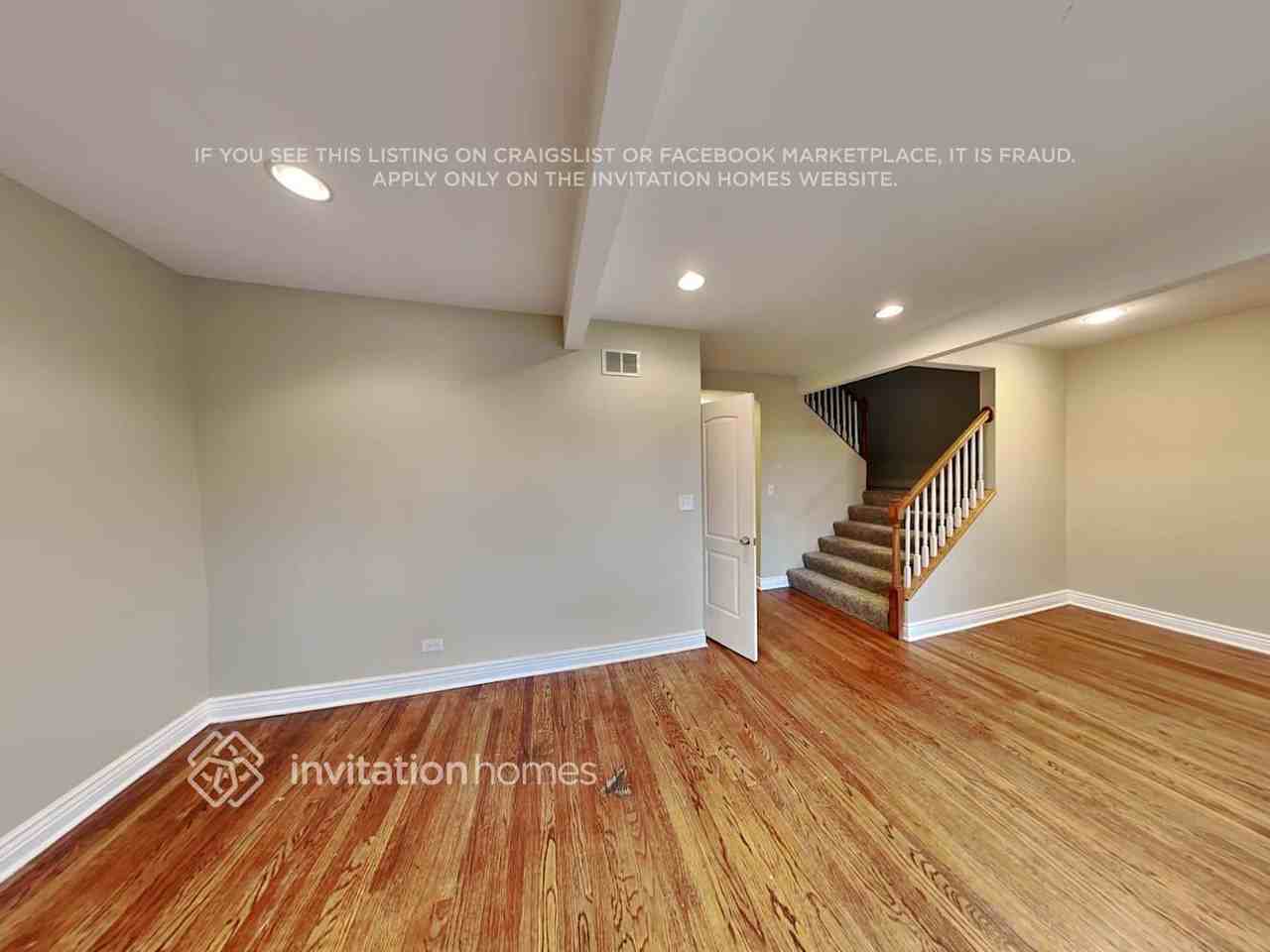1939 N Sayre Ave - Photo 7 of 29