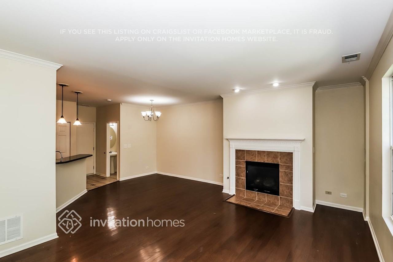 271 Springbrook Trl S - Photo 4 of 18