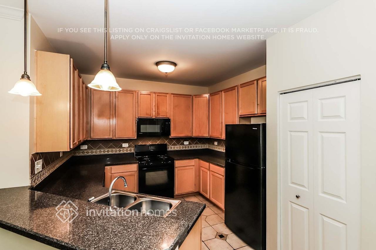 271 Springbrook Trl S - Photo 6 of 18
