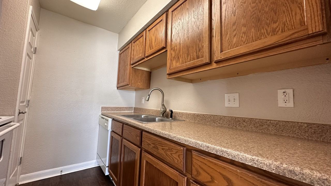 7315 Brompton 305B #305BCEDAR - Photo 5 of 25