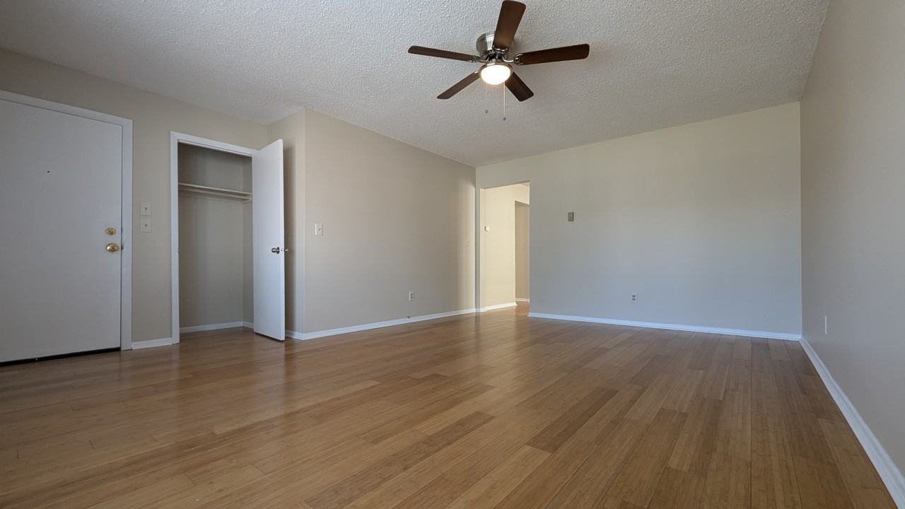 35 Parkwood St #2 - Photo 6 of 35