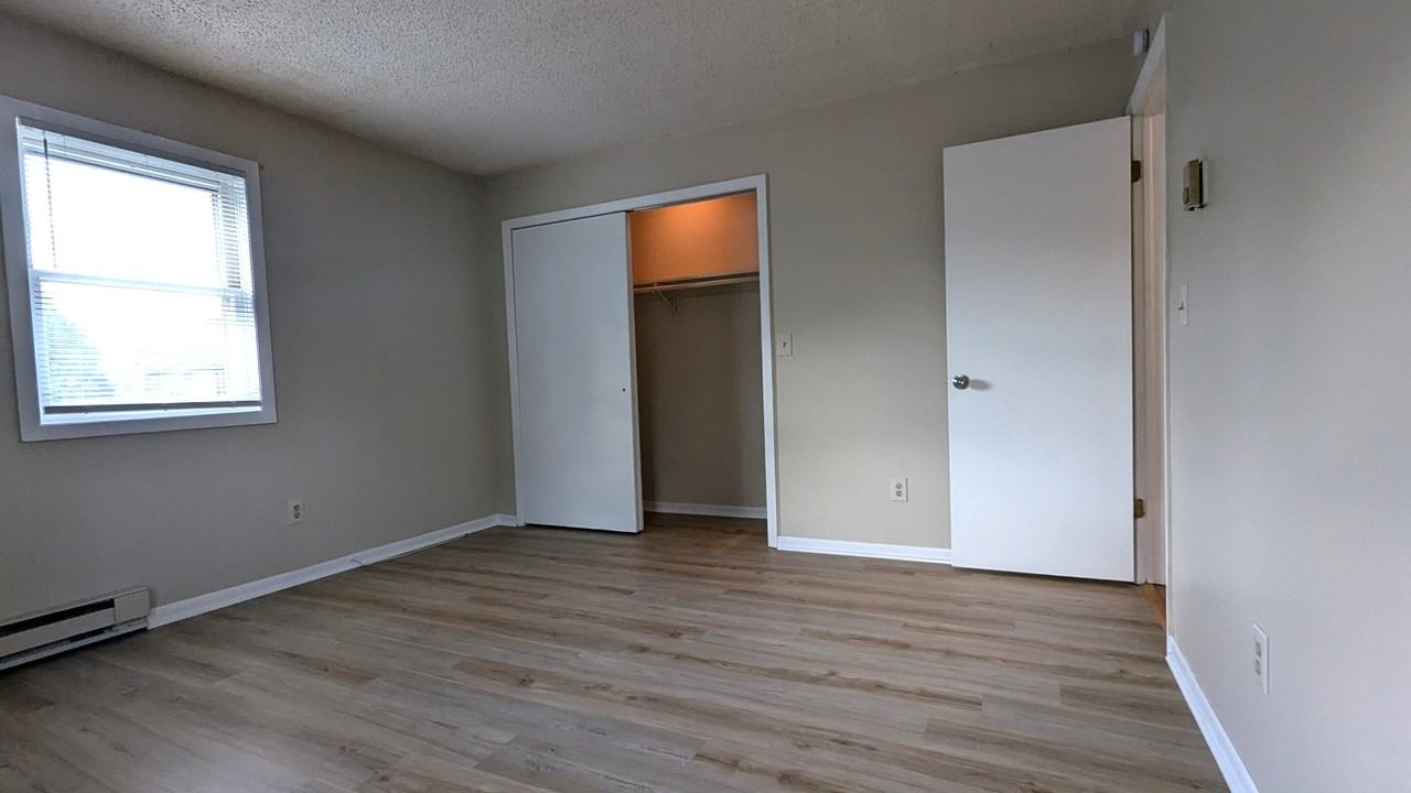 35 Parkwood St #2 - Photo 7 of 35