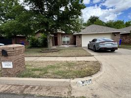 featured image of 1424 Teakwood Dr #1