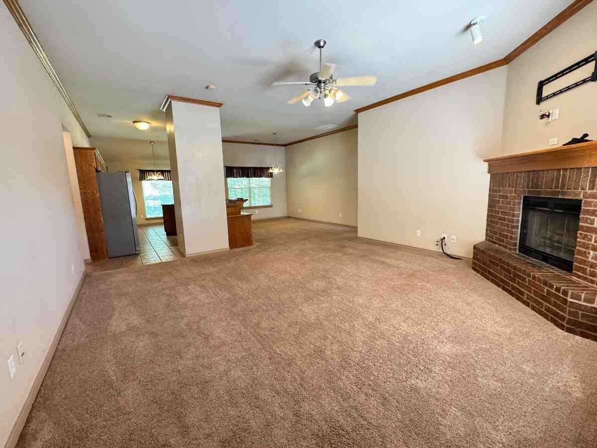 1424 Teakwood Dr #1 - Photo 7 of 20