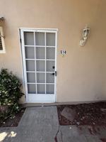 featured image of 514 E Oak St #514E