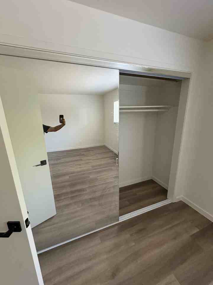 516 E Oak St #516B - Photo 3 of 10