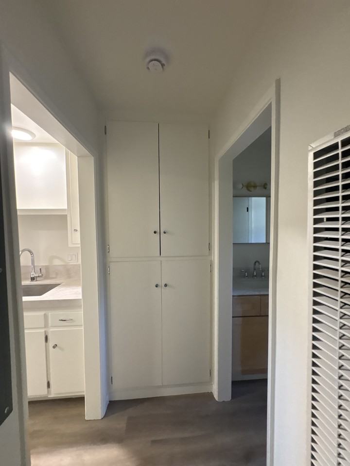 516 E Oak St #516B - Photo 4 of 10