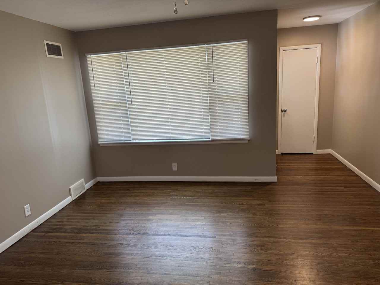 5814 E Wallace St #1 - Photo 6 of 16