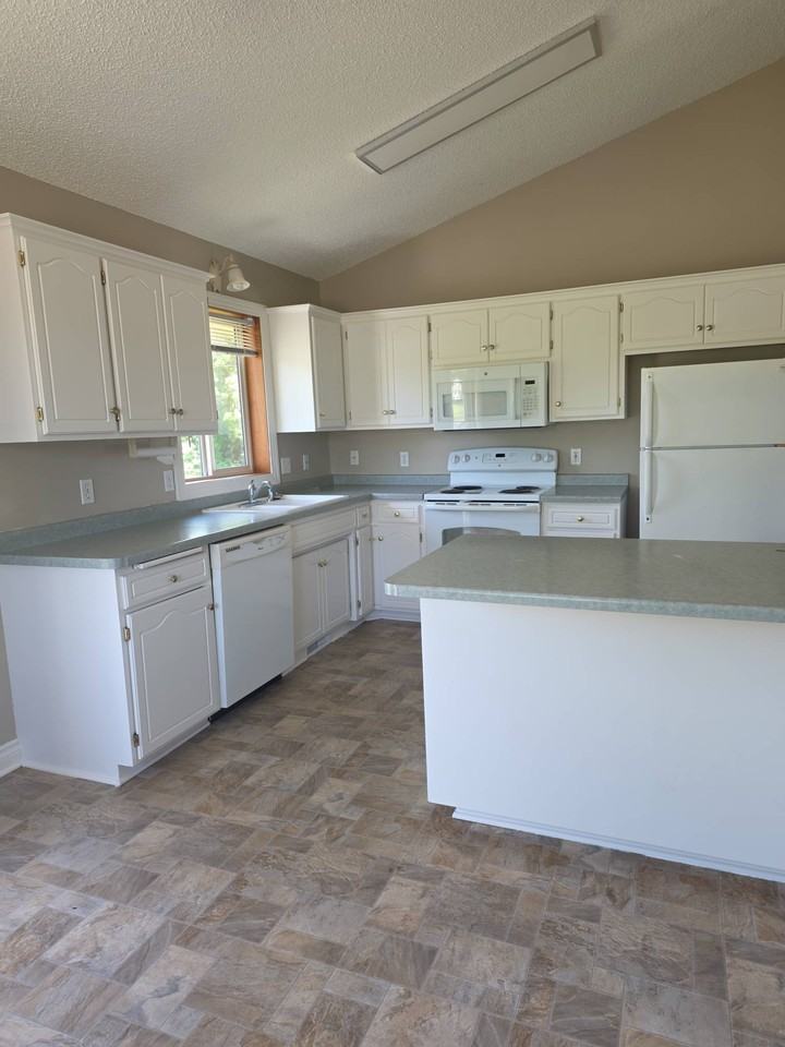 4702 Blanding Ct #1 - Photo 6 of 12