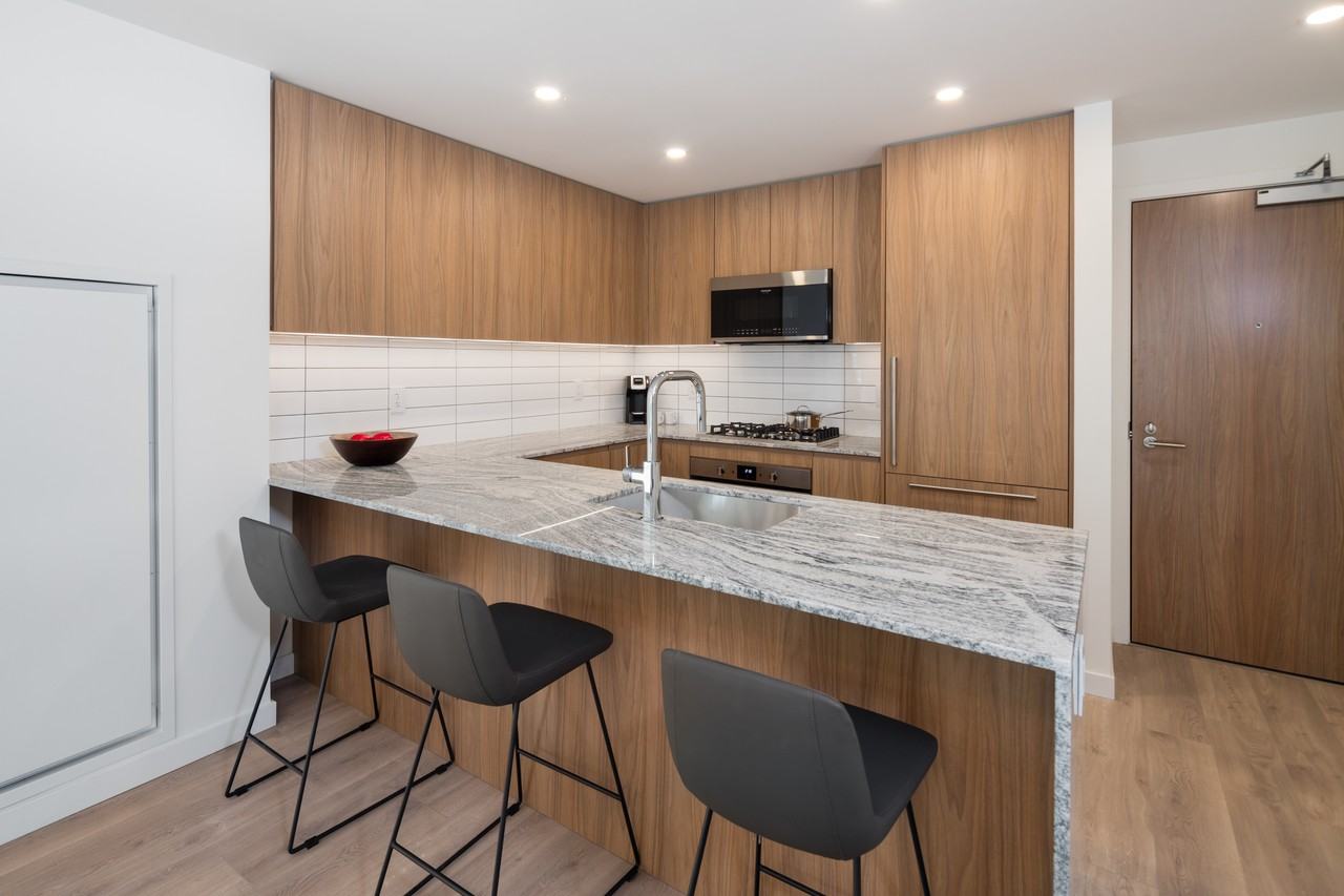 Riva Residences - Photo 5 of 44
