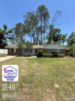 featured image of 2002 N Maple Dr #1