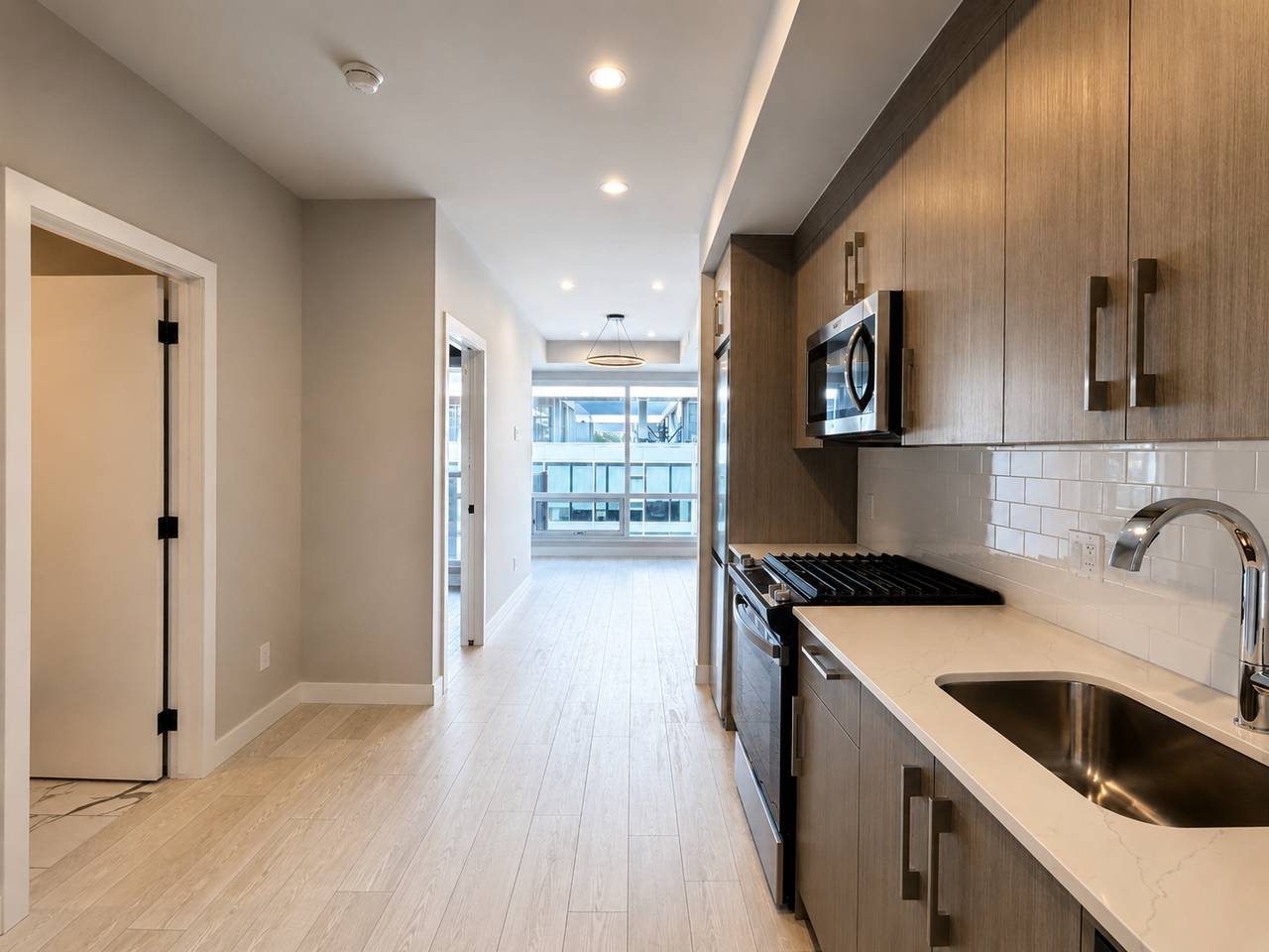 110 18a St Nw - Photo 5 of 18
