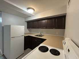 499 Osborne St - Photo 1 of 1