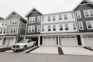 featured image of 7467 Oakstone Rd