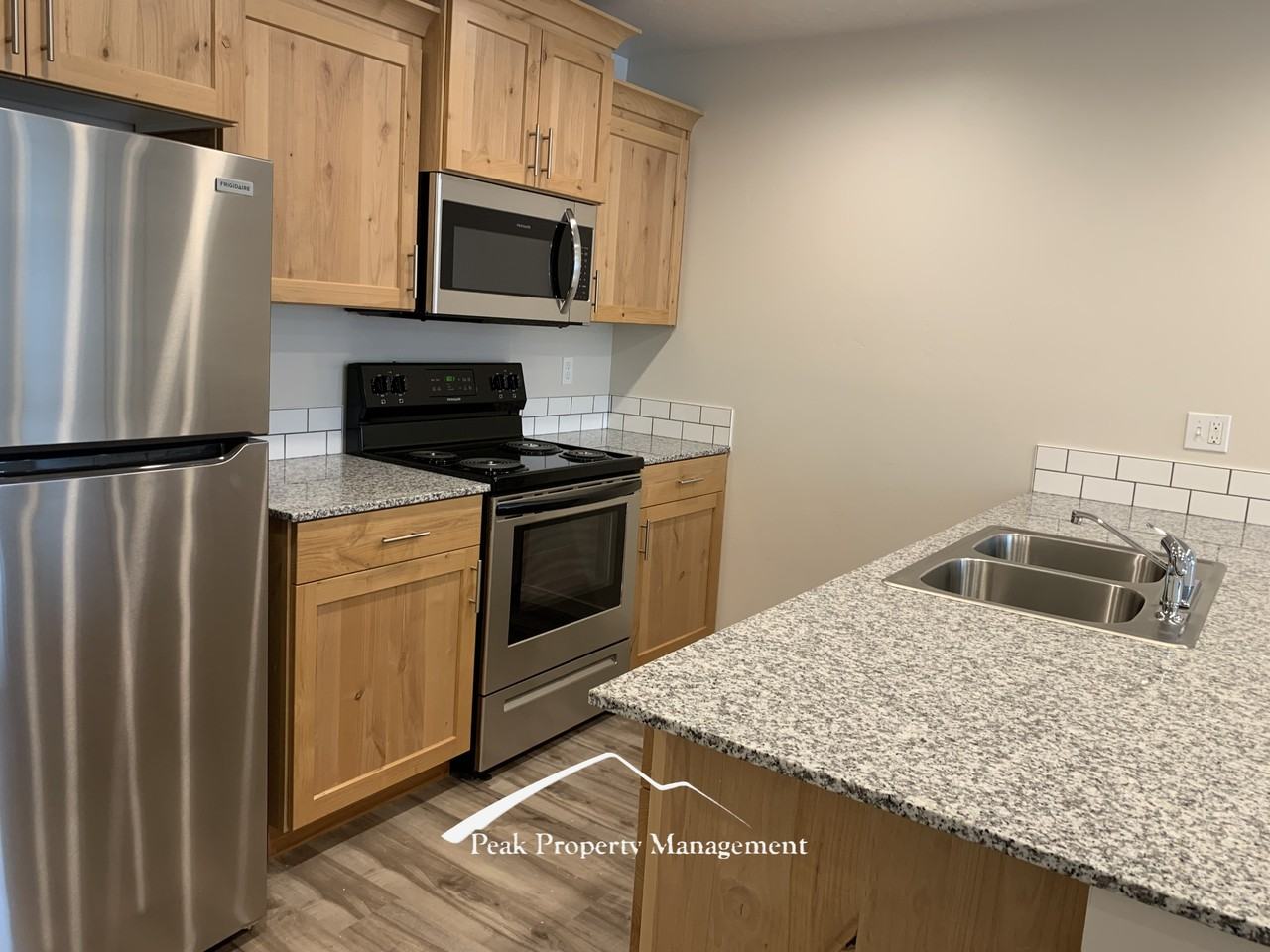 436 W Orchard Ave #2 - Photo 6 of 18
