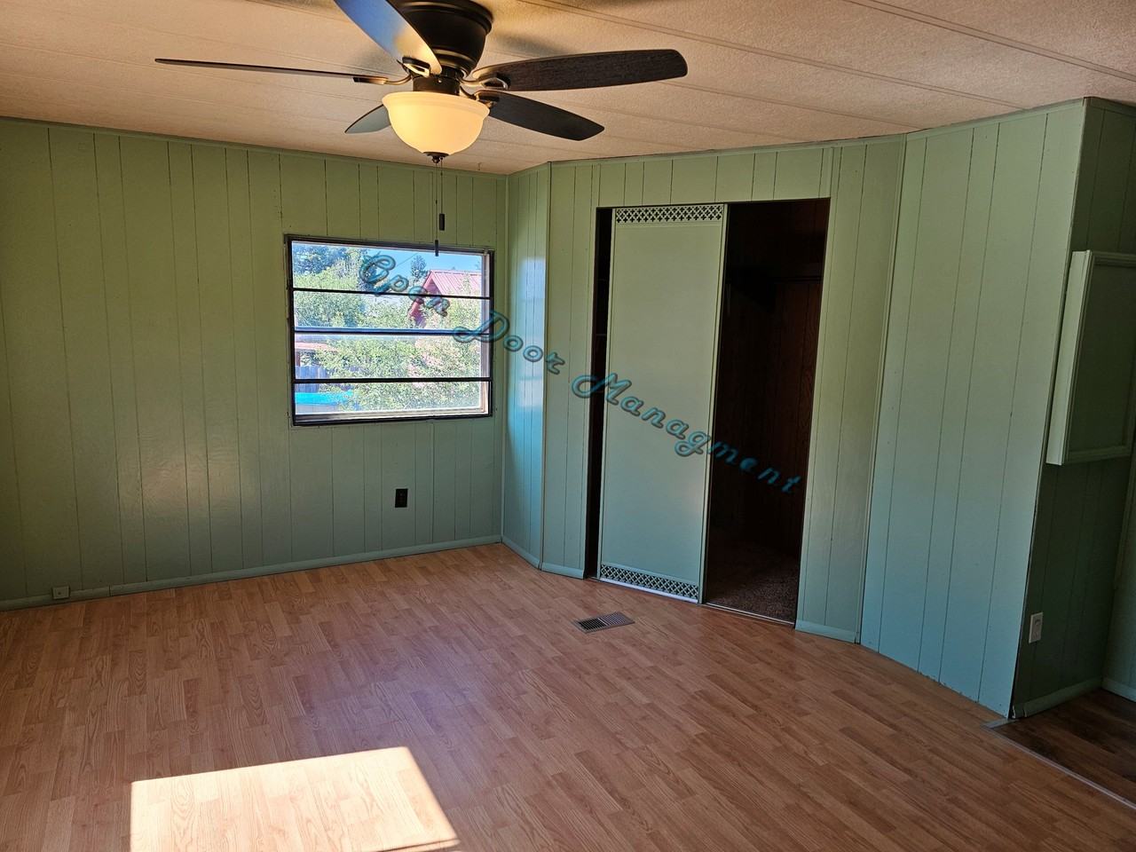 2324 Pine St #1 - Photo 5 of 10
