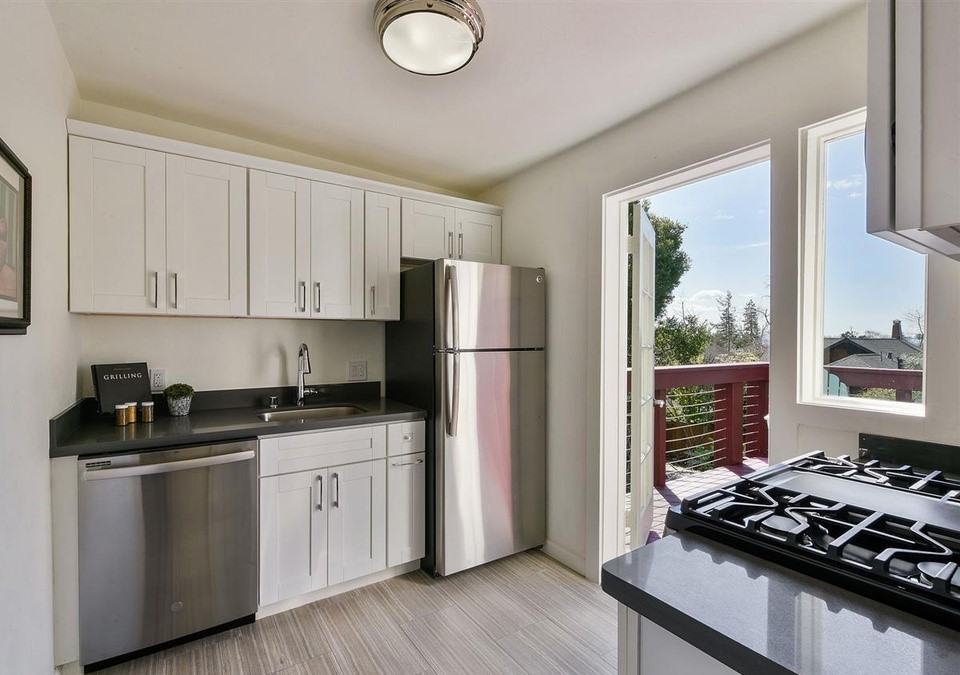 3014 College Ave #3 - Photo 3 of 10