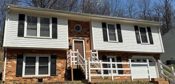 featured image of 2823 Lansing Dr Sw