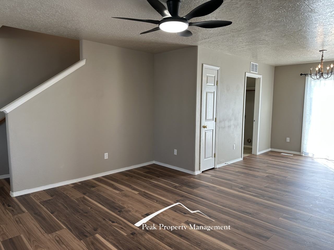 2524 Colfax Dr #1 - Photo 3 of 25