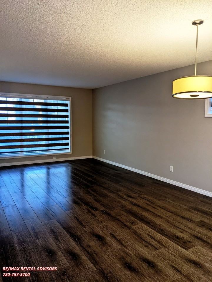 58 Cranford Bay Se - Photo 6 of 19