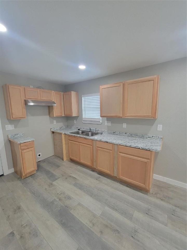 5109 Earline Street - Photo 2 of 6