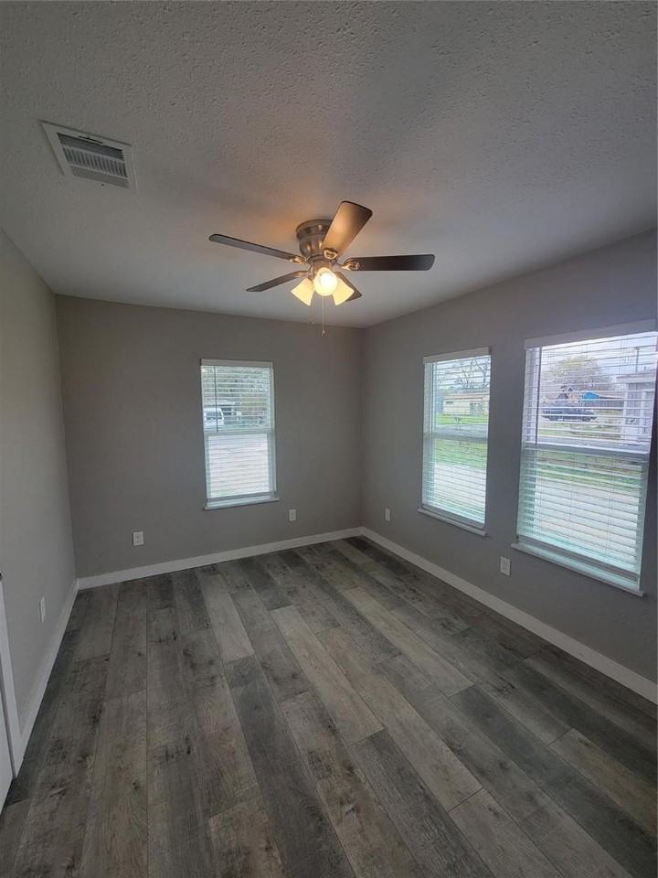 5109 Earline Street - Photo 4 of 6