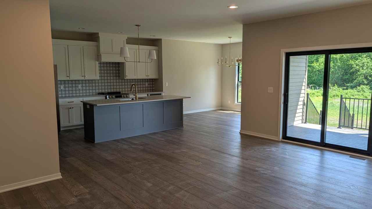16653 Garnett St - Photo 7 of 12