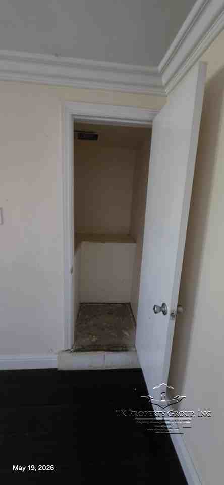 325 1/2 E Main St #B - Photo 6 of 12
