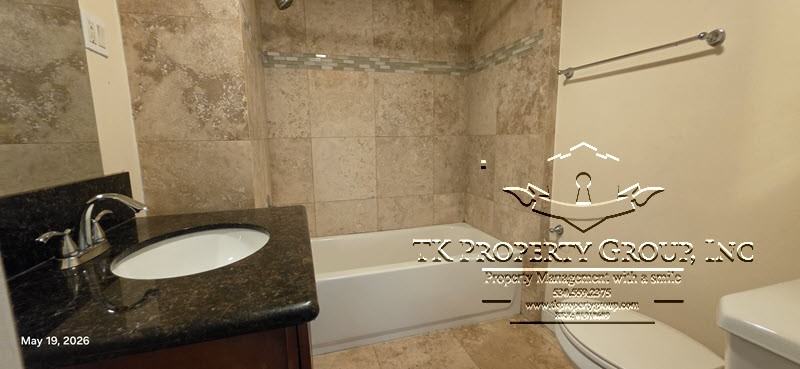 325 1/2 E Main St #B - Photo 7 of 12