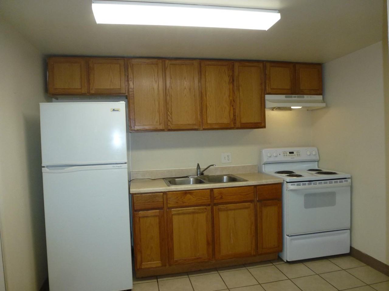 7625 W 61st Ave - Photo 3 of 11