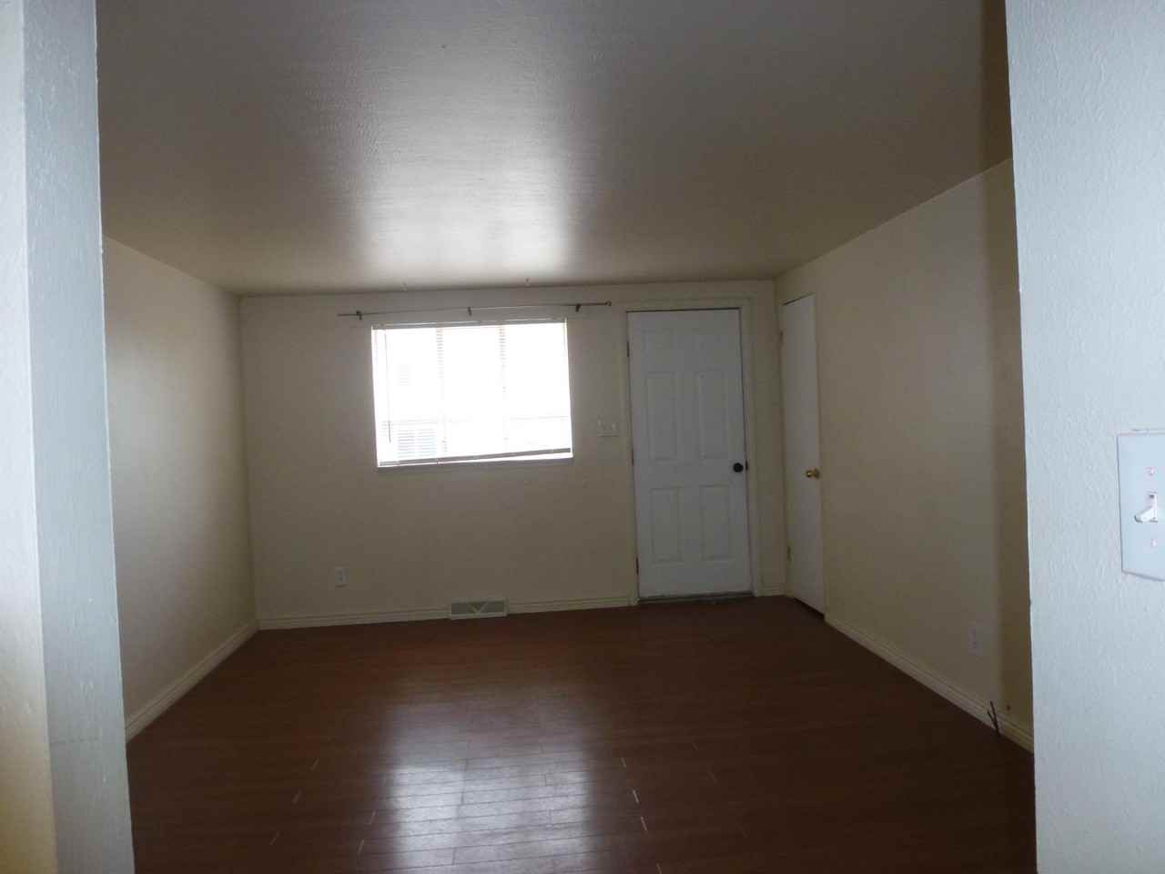 7625 W 61st Ave - Photo 7 of 11
