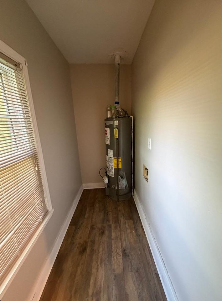 934 47th St N - Photo 3 of 8