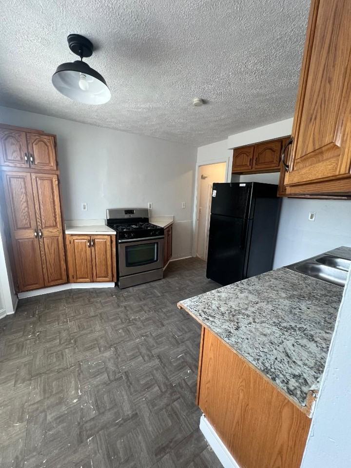 14315 Tokay Ave - Photo 7 of 20