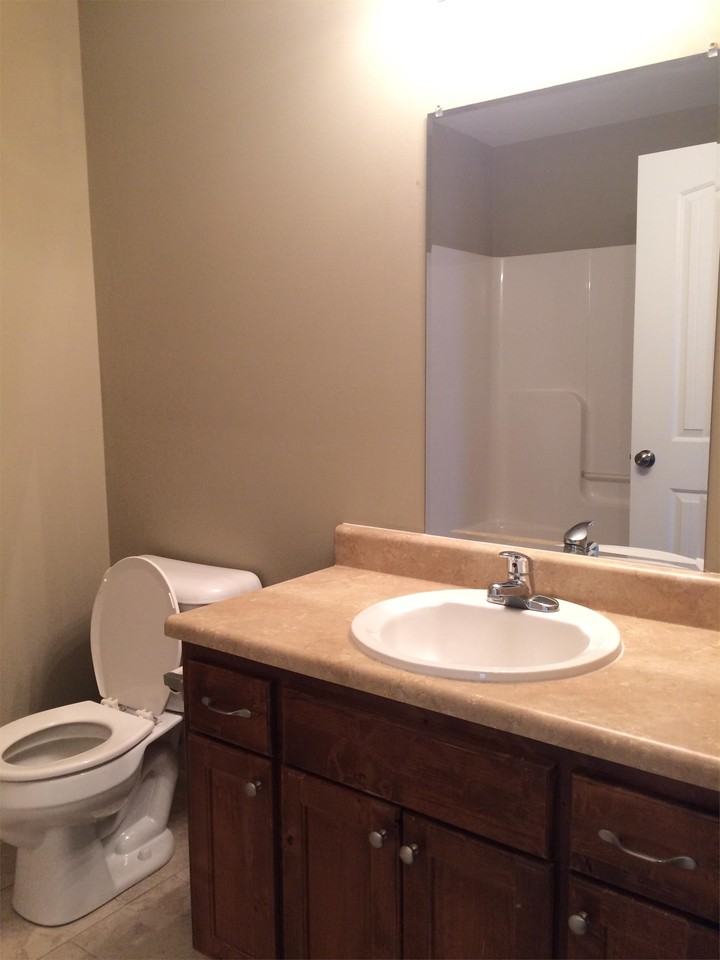 903 W Market St #A - Photo 5 of 23