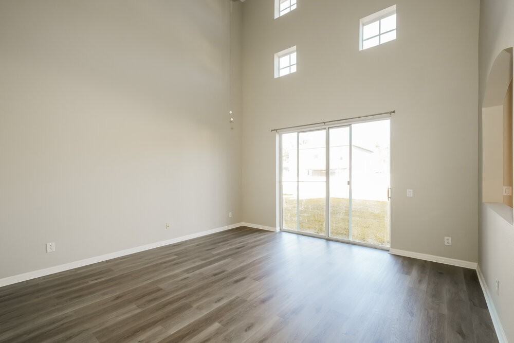 4413 Huddlestone Dr - Photo 4 of 17