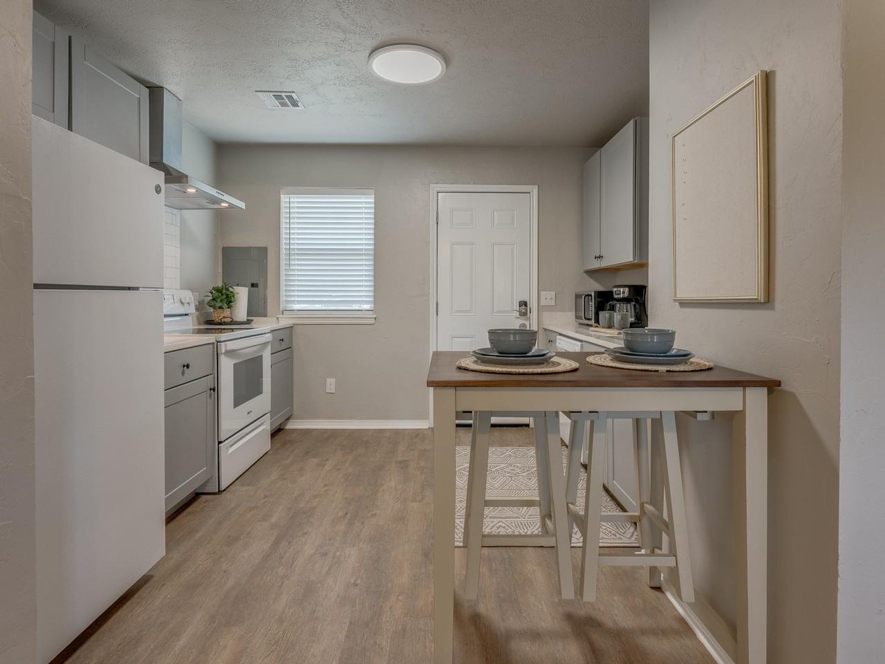 1015 E Main St #1 - Photo 5 of 11