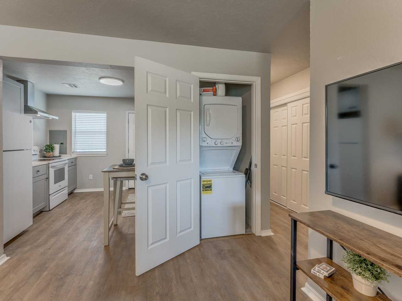 1015 E Main St #1 - Photo 7 of 11