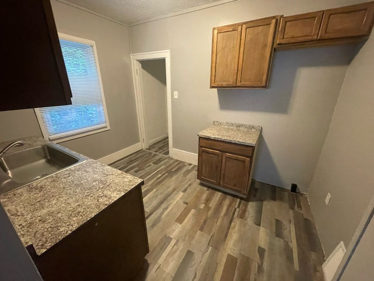 3799 W Philadelphia St #1 - Photo 4 of 11