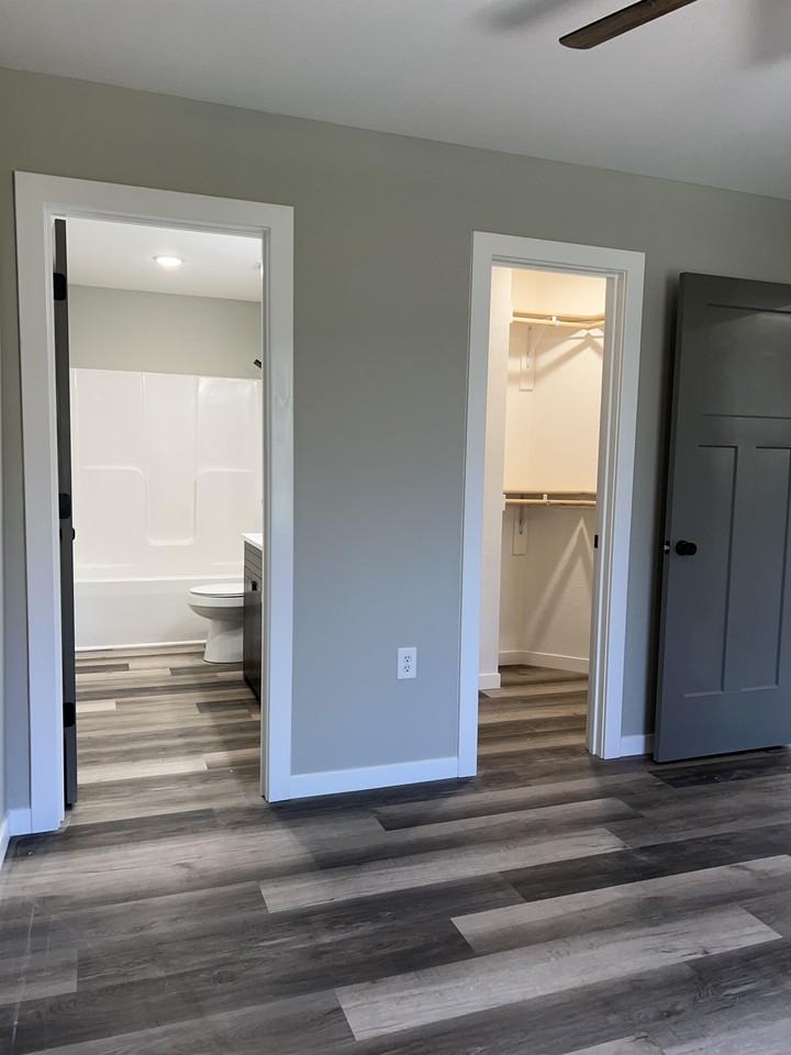 803 Broad St #A - Photo 7 of 19