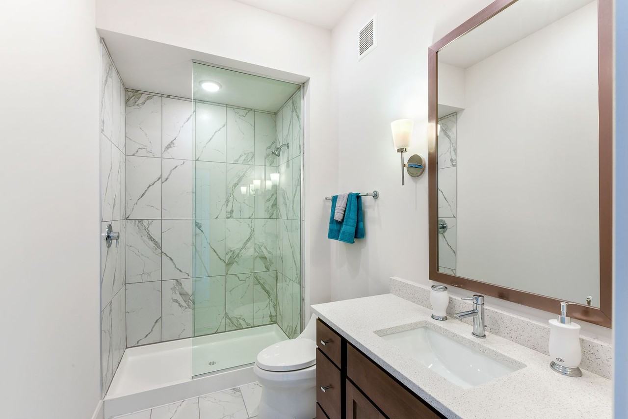 Peake Apartments - Photo 6 of 28