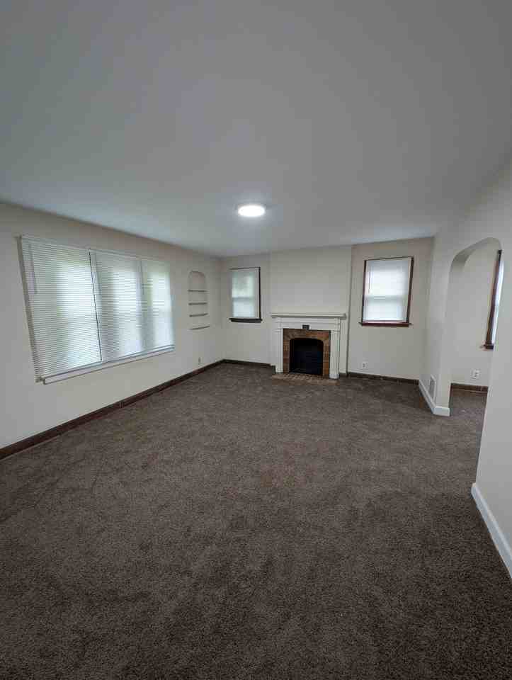 Geers Ave #928 - Photo 2 of 10