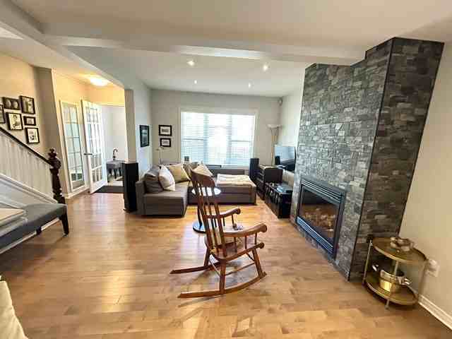 7 Morris Ave #1 - Photo 4 of 16