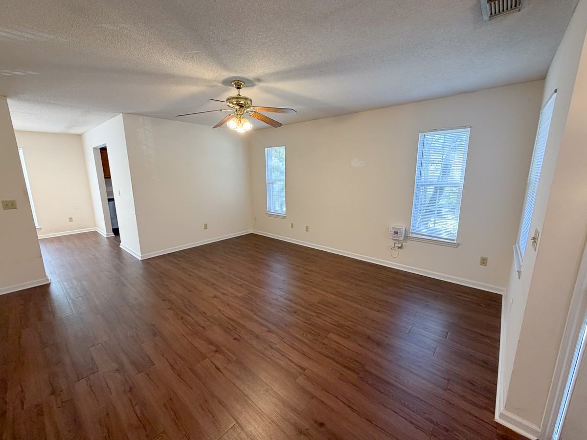 314 Mobley Dr #1 - Photo 2 of 12