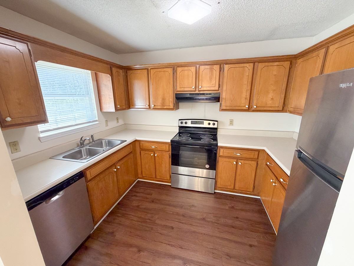 314 Mobley Dr #1 - Photo 5 of 12